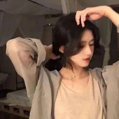 班上的女同学，我全部都喜欢