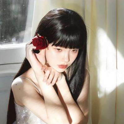 黑色大丽花